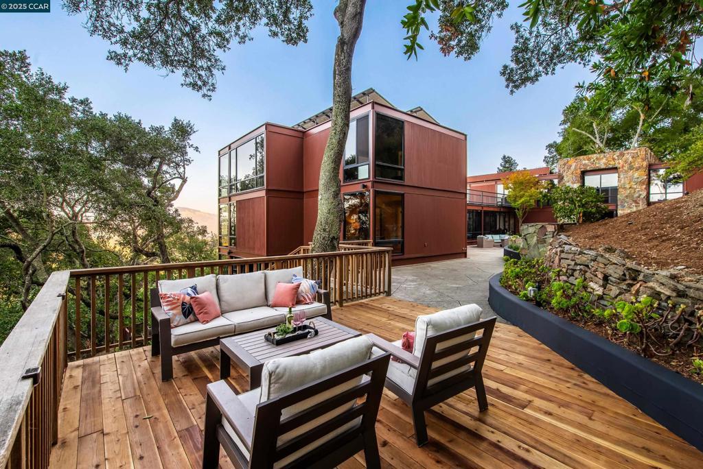 SPRINGHILL - Residential