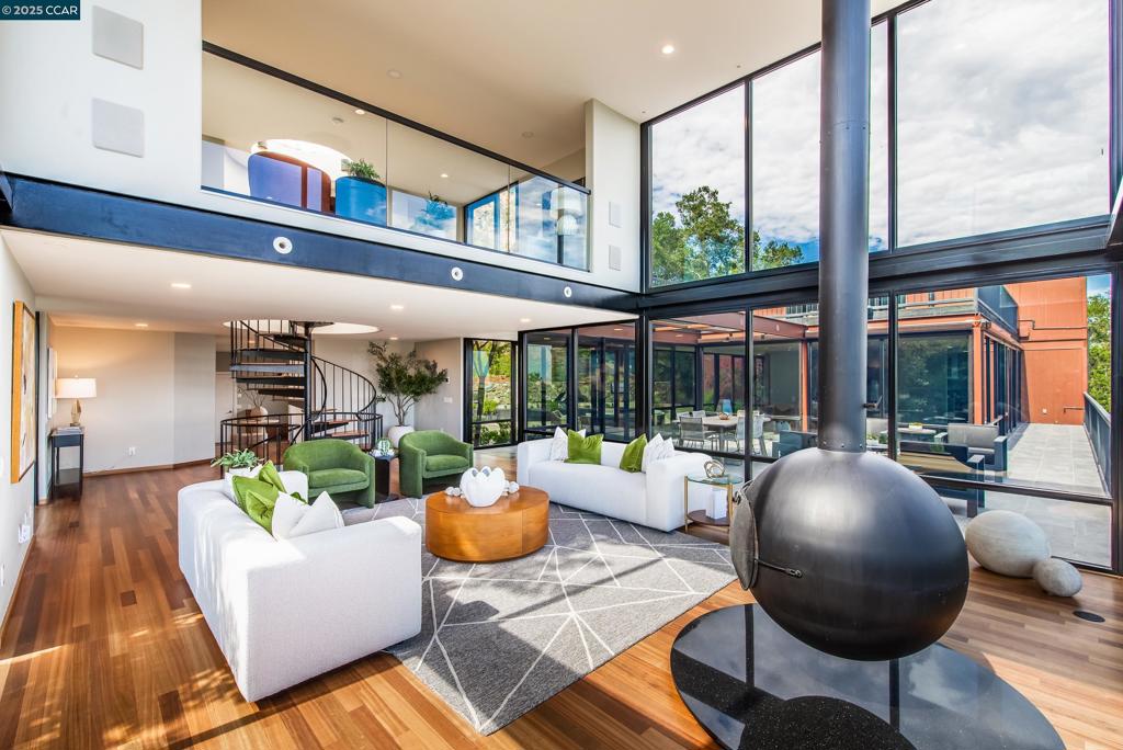 SPRINGHILL - Residential