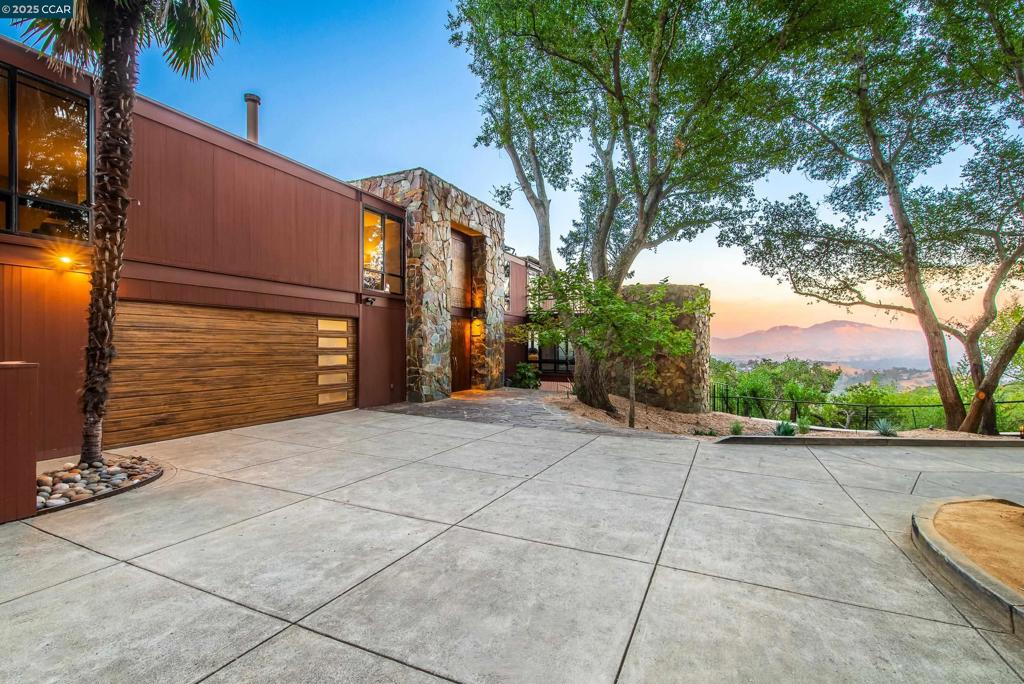 SPRINGHILL - Residential