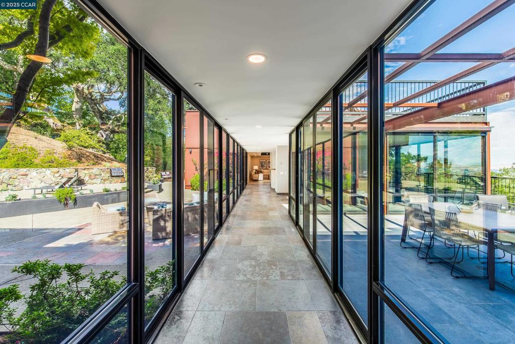 SPRINGHILL - Residential