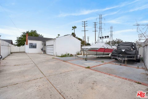Photo of 6427 Klump Avenue, North Hollywood, CA 91606 (MLS # 26994993)