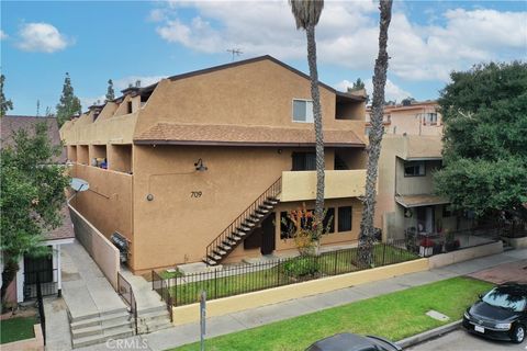 709 E Chestnut Avenue Santa Ana CA 92701
