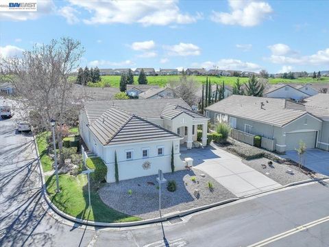 Photo of 1778 Rubidoux Ter Ter, Brentwood, CA 94513 (MLS # 41125524)