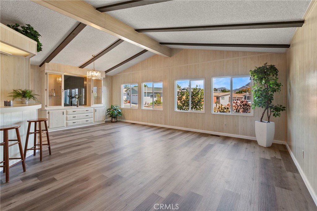 1013 Kerry Drive 57