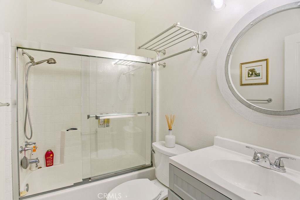 Aventura (AVEN) - Residential Lease