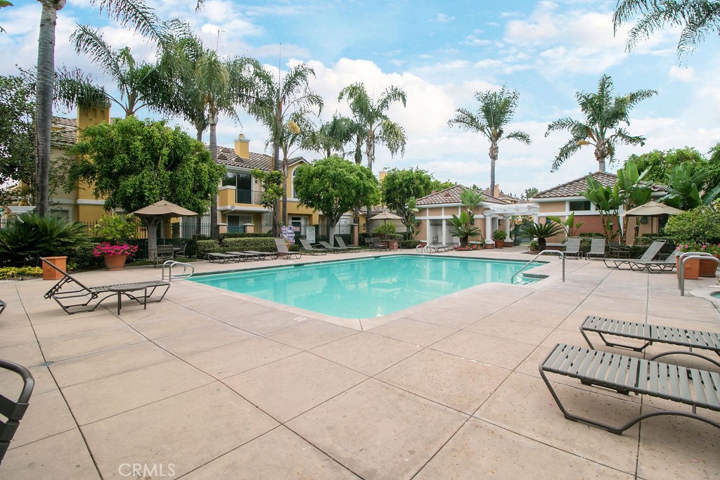 Aventura (AVEN) - Residential Lease