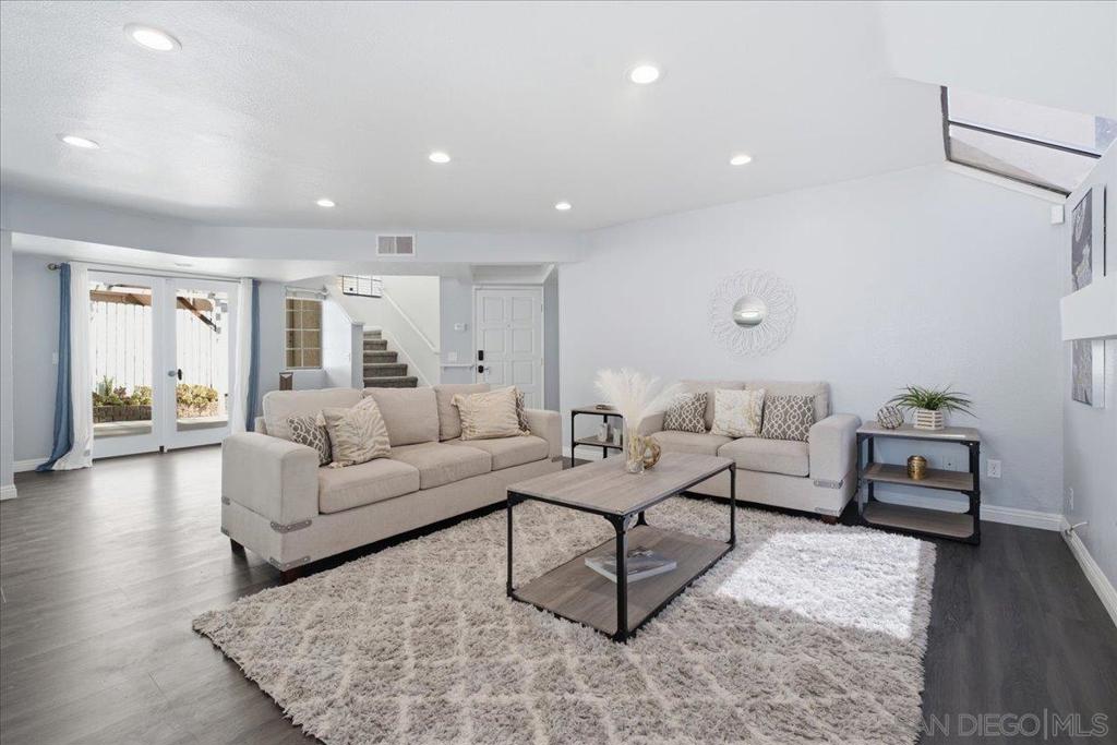 2174 Villa Sonoma