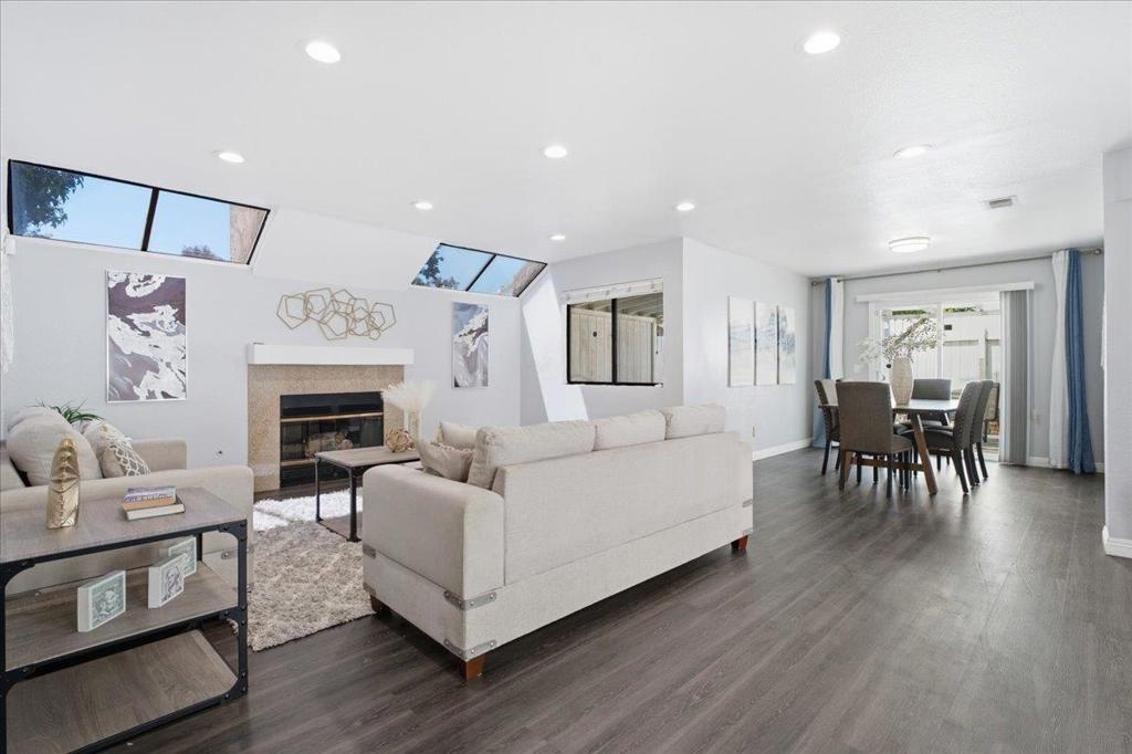 2174 Villa Sonoma