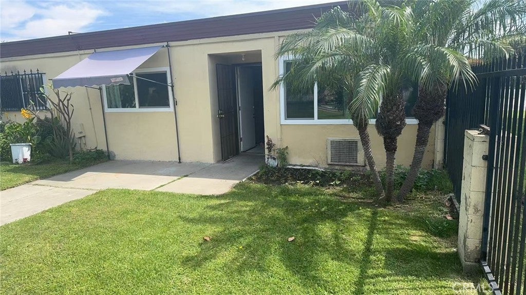 4109 W 5th St A1, Santa Ana CA 92703