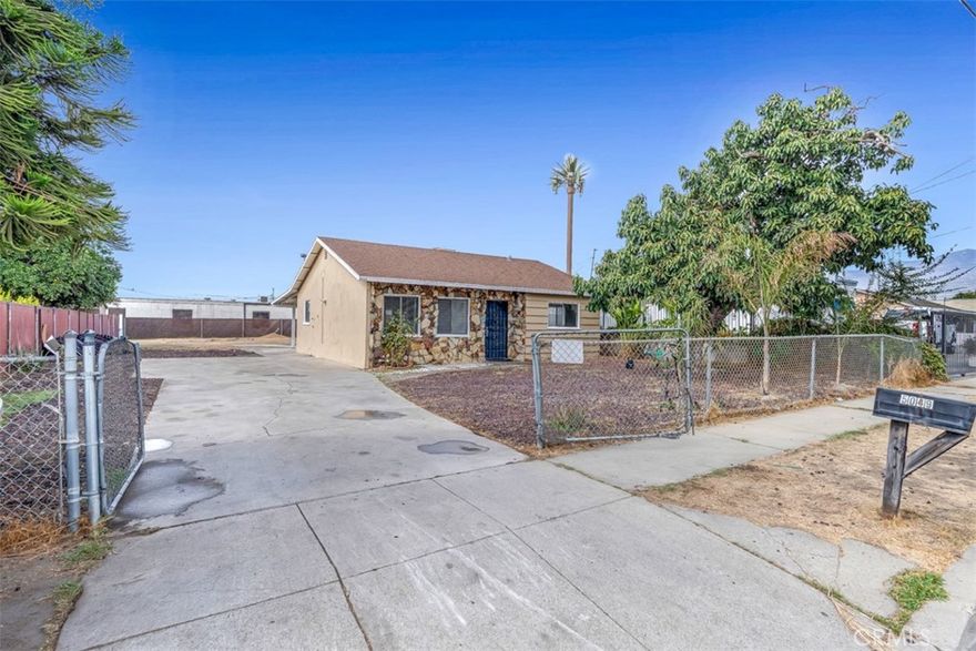 Here's a great opportunity to own a 1-story home in Baldwin Park on a HUGE lot for $750,000! Come see this 2br/1ba home with plenty of space to potentially add on to the house, or an ADU, or guest house! Check with the city for options! Easy access to the 10 and 605 freeways. Plenty of places nearby for shopping and eating! The yard is SO BIG, and the Covered Patio is large also, you will LOVE it!