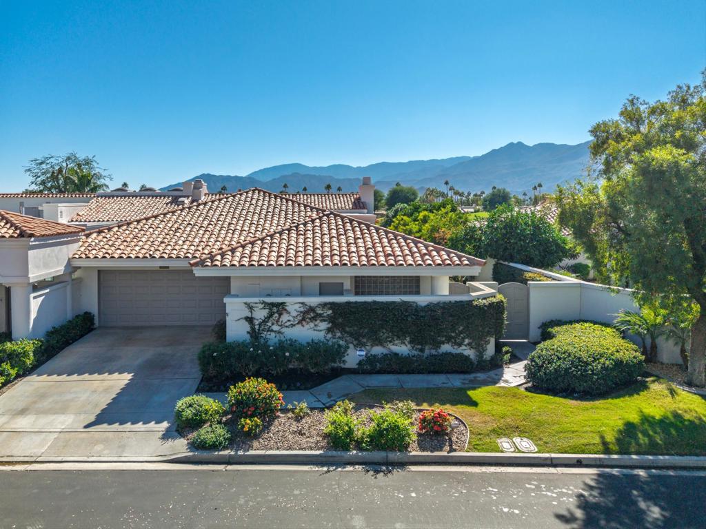 54672 Inverness Way
