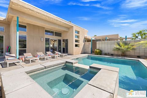 Photo of 1155 Lucent Court, Palm Springs, CA 92262 (MLS # 26667843PS)