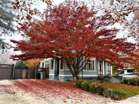 Photo of 181 S 13th Street, San Jose, CA 95112 (MLS # ML82034038)