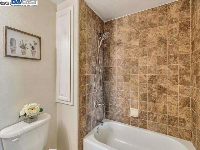 THETERACES - Residential Lease