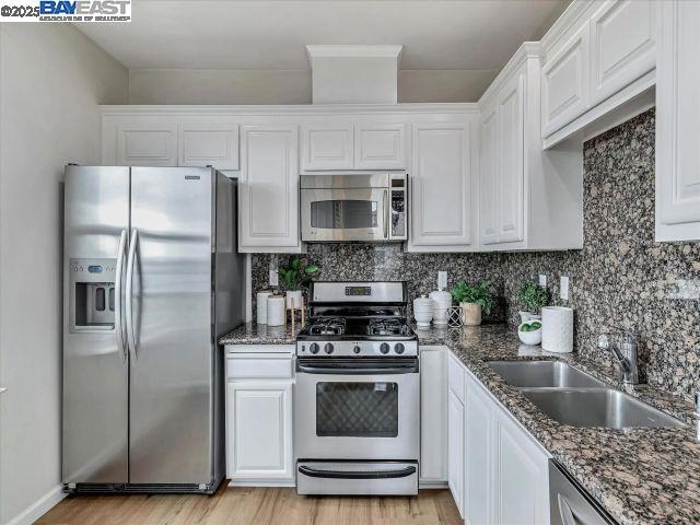 THETERACES - Residential Lease