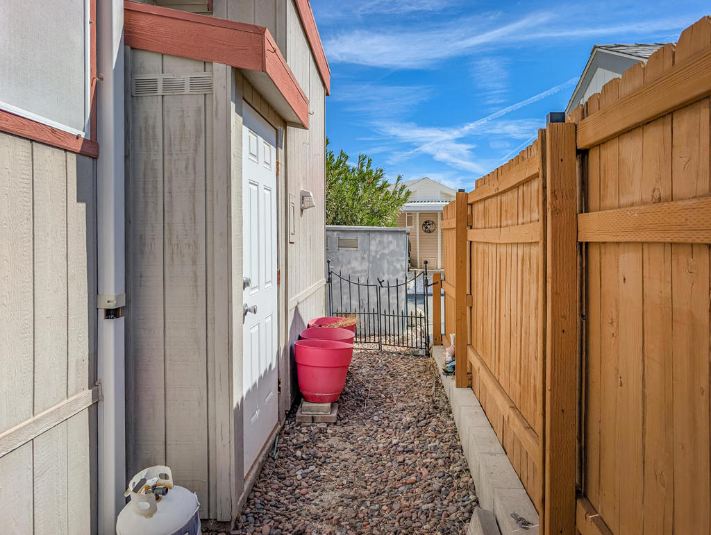 Not Applicable-1 - Manufactured In Park