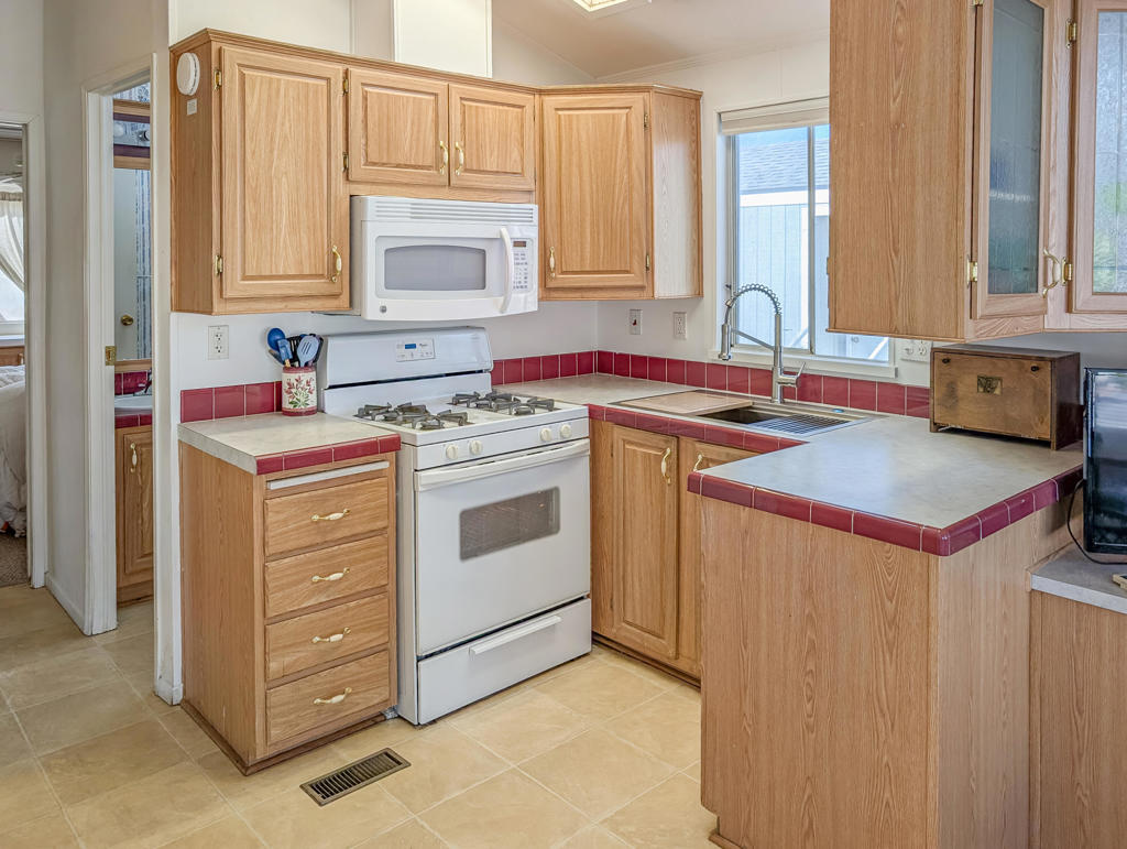 Not Applicable-1 - Manufactured In Park