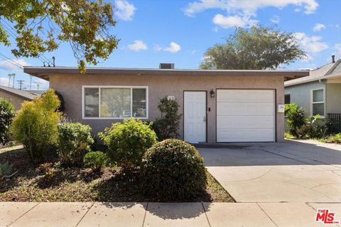 Photo of 262 Macdonald Street, Pasadena, CA 91103 (MLS # 25615079)