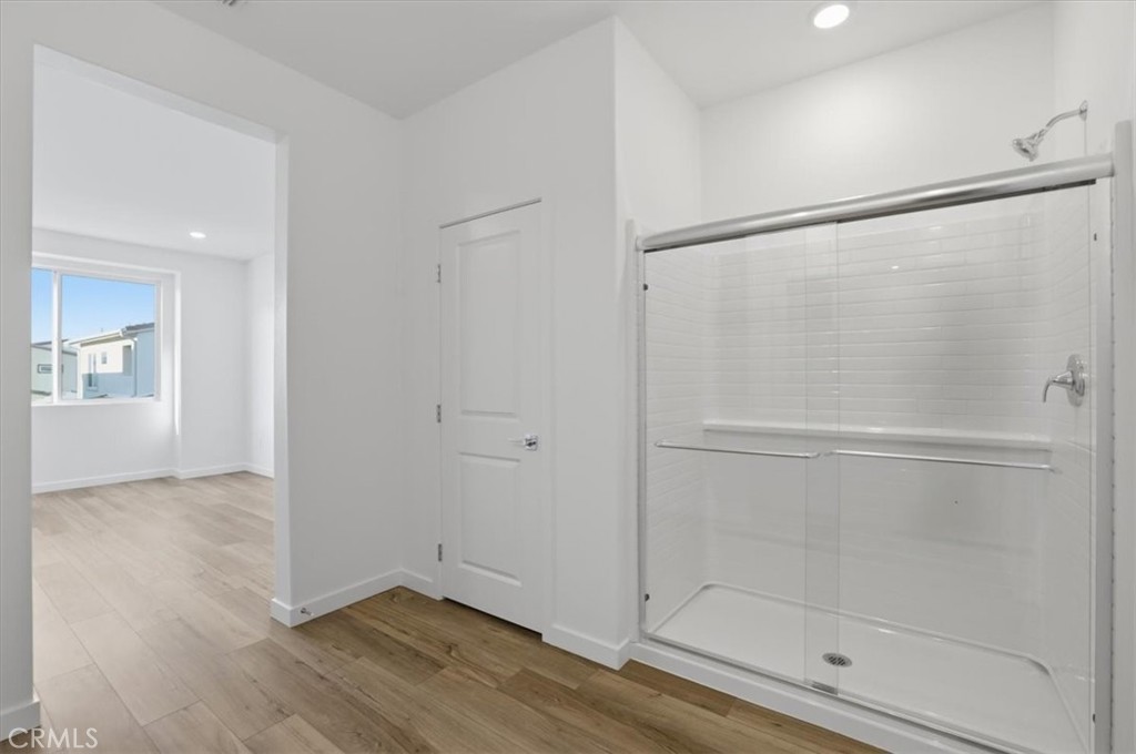 Iris (IRIS5P) - Residential