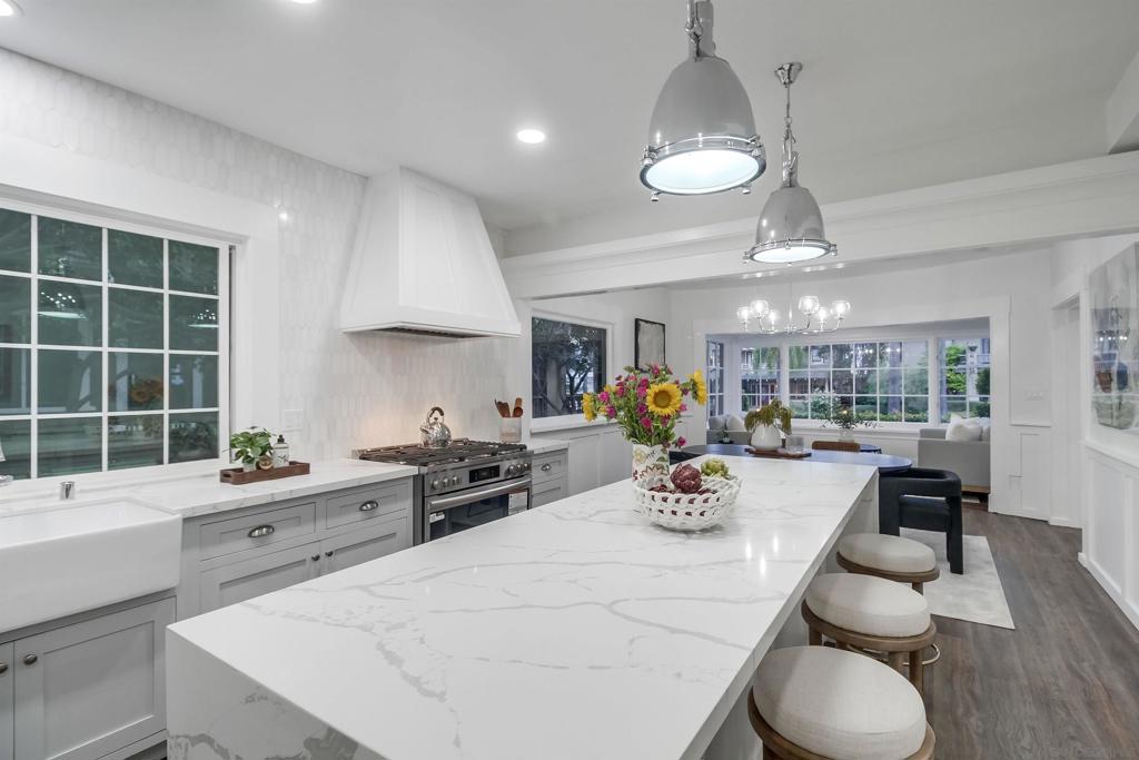 Mission Hills - Residential Income