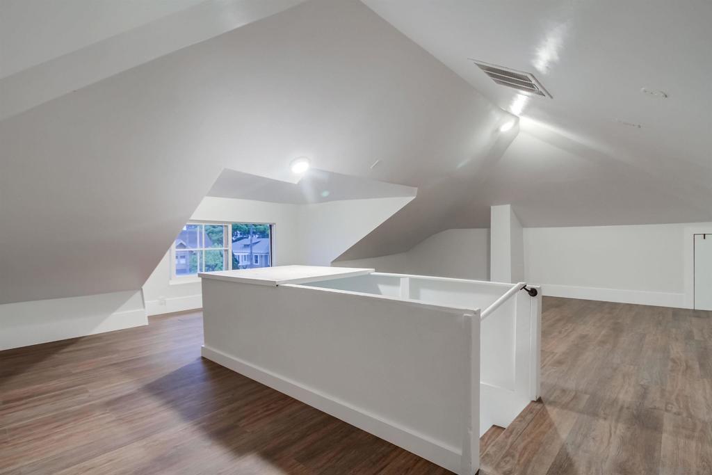 Mission Hills - Residential Income