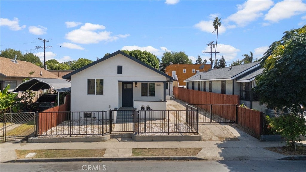 3818 Crawford