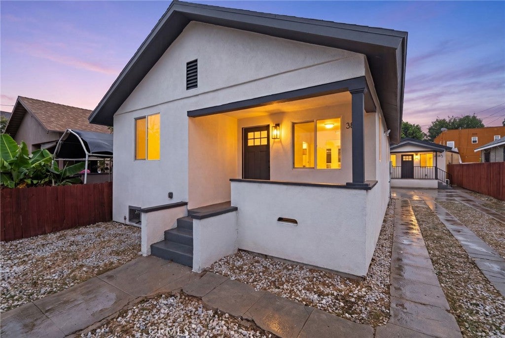 3818 Crawford