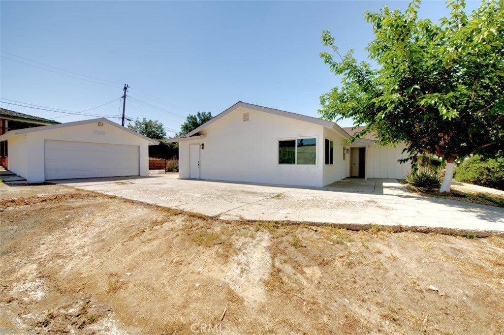 2425 Castle Drive