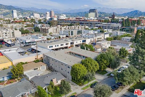 Photo of 447 W Elk Avenue, Glendale, CA 91204 (MLS # 26656077)