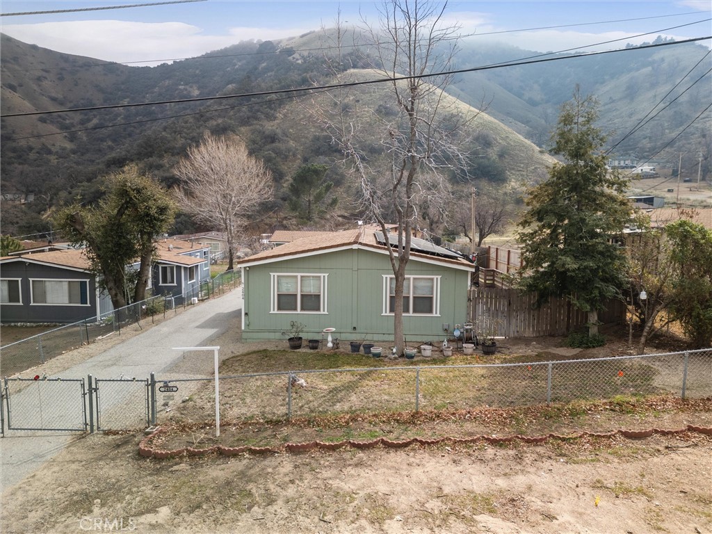 Properties 2 2404 Lebec Oaks Road