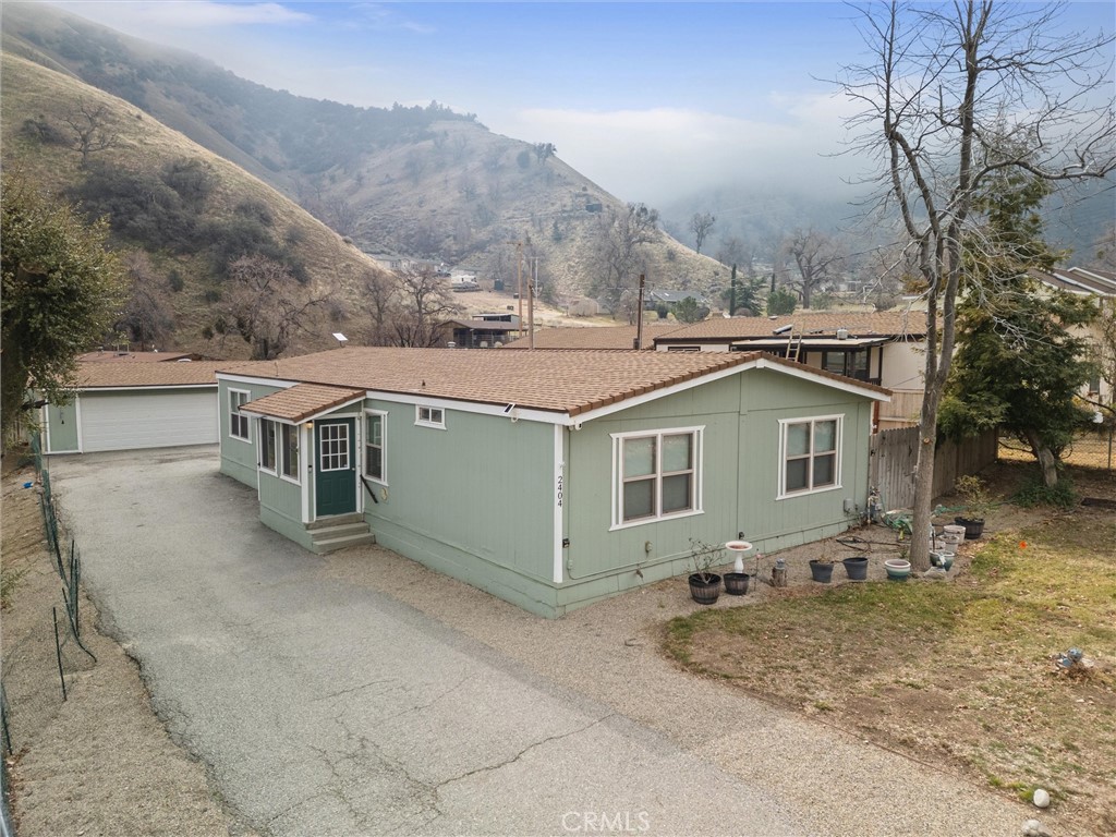 Properties 1 2404 Lebec Oaks Road