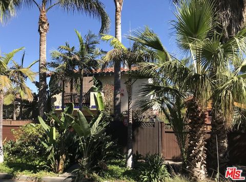 Photo of 2344 Ocean Avenue, Venice, CA 90291 (MLS # 26661071)