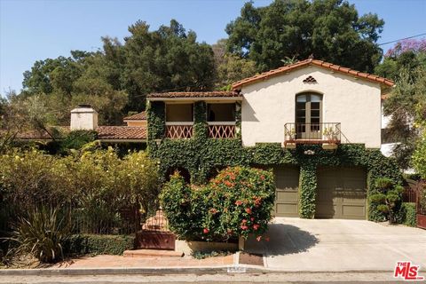 5444 Red Oak Drive Los Angeles CA 90068