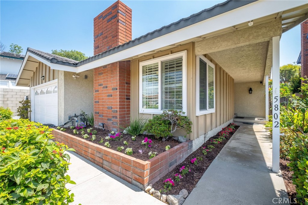5802 Snowden