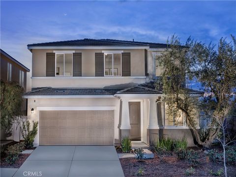Photo of 2069 Grapefruit Street, Redlands, CA 92374 (MLS # OC26080884)