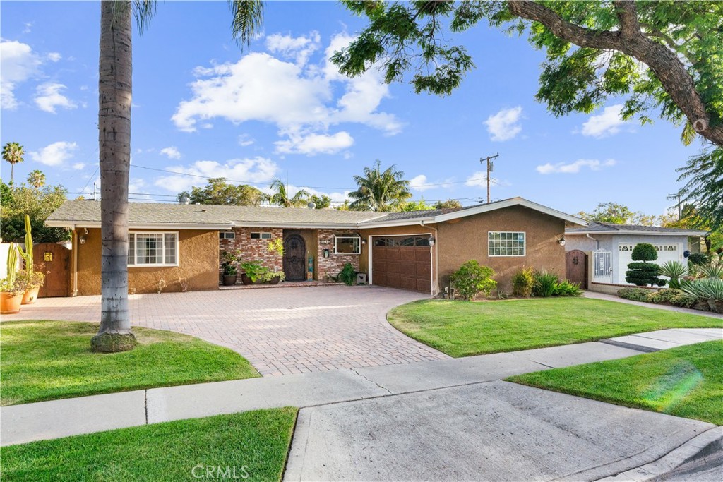 Don’t miss this opportunity to own this beautiful single-story ranch-style home, featuring hight quality pebbles salt water pool and jacuzzi—ideal for both relaxation and entertaining. The spacious backyard provides a perfect setting for gatherings or quiet evenings. in a highly desired North Santa Ana neighborhood with easy access to the 5 Freeway, and walking distance to market and restaurants.Nestled on a peaceful street lined with shady trees and offering plenty of parking.
The home offers 4 bedrooms and 2 bathrooms, featuring updated kitchen with granite countertops and new cabinetry, newer roof and updated bathrooms. Hand carved Mexican wood doors (garage , front door and side doors)
With 1,393 sq. ft. of living space on a 6,844 sq. ft. lot, this property is full of potential and a perfect find for first-time buyers. it's ideal for those eager to add their personal touch. With some TLC, this could become your dream home.