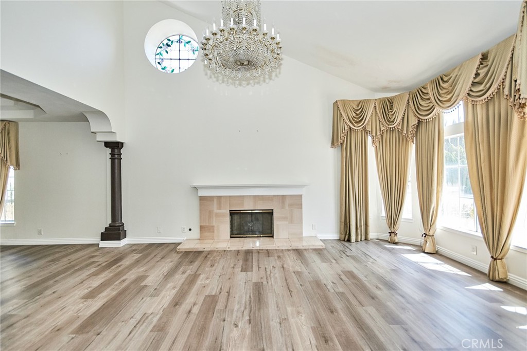 17611 Calle Barcelona