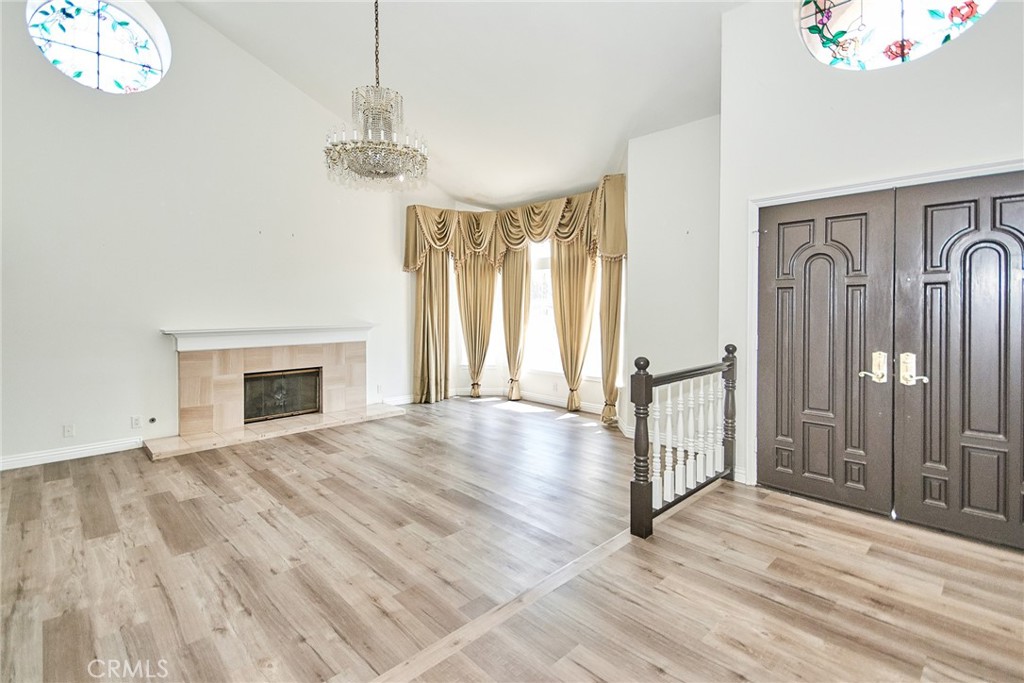 17611 Calle Barcelona