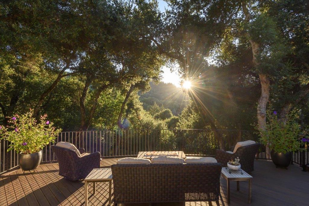 55 Vista Verde Way