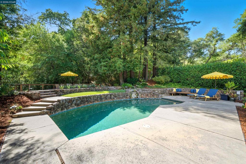 4161 4161 Coralee Ln