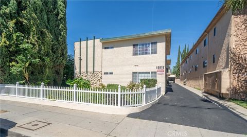 Photo of 15919 Vanowen Street, Van Nuys, CA 91406 (MLS # SR26064384)