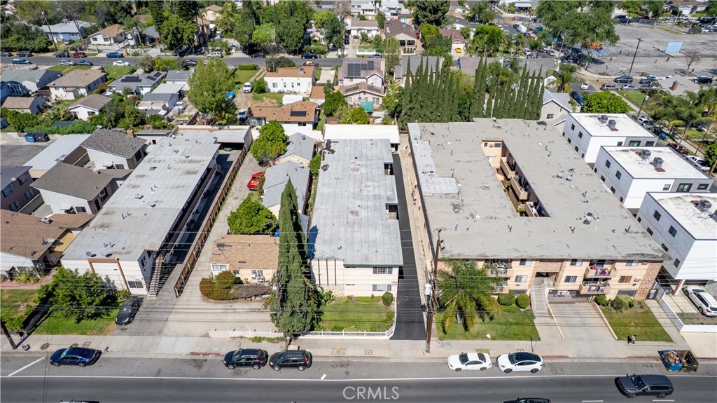 15919 Vanowen Street