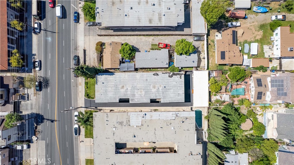 15919 Vanowen Street