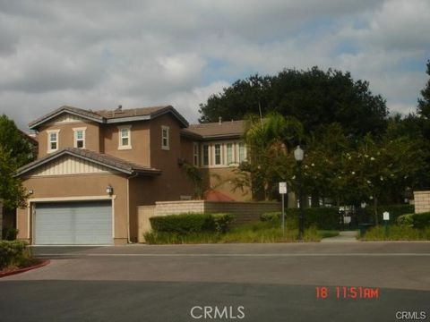 Photo of 167 W Arbor Court, Covina, CA 91723 (MLS # AR26098755)