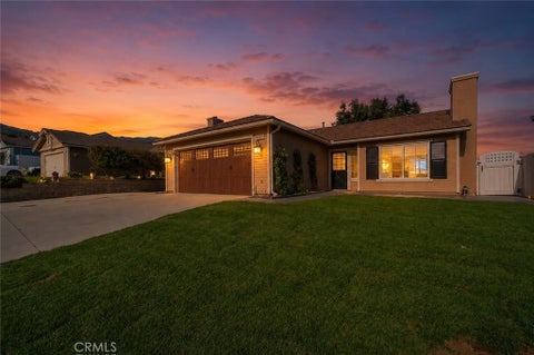 Photo of 27551 Eastwind Dr, Corona, CA 92883 (MLS # IV26129991)