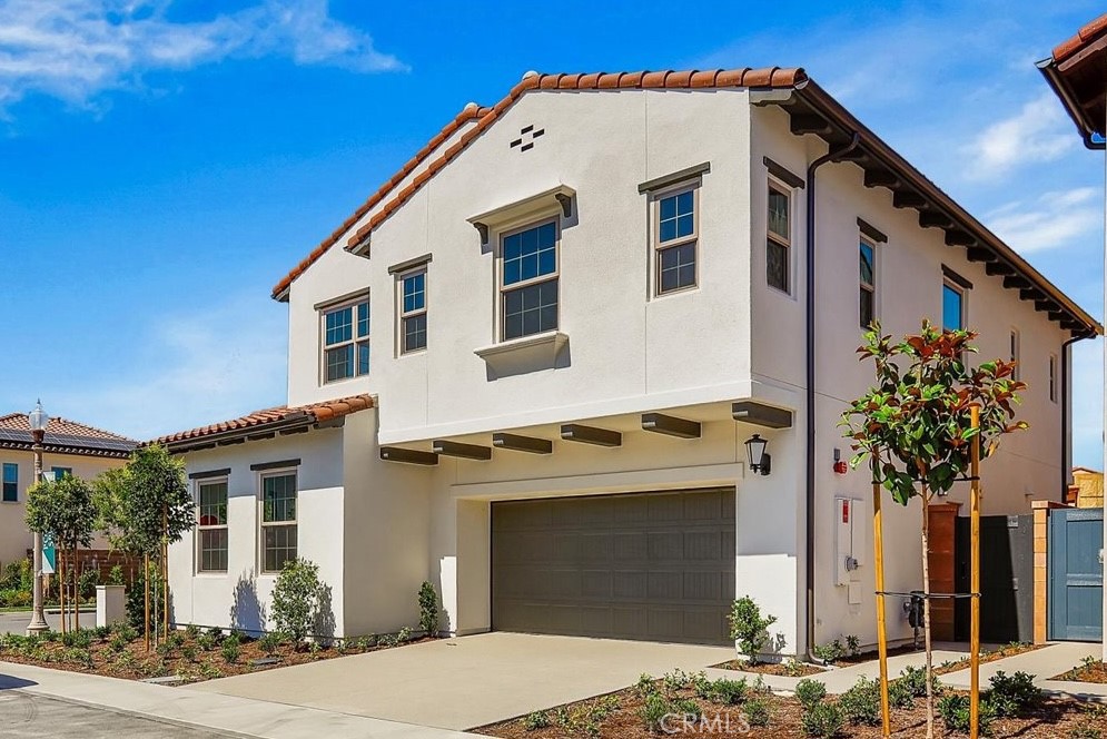 RARE - CORNER LOT Stunning luxury single family with full driveway home by California Pacific Homes in the highly sought after Portola Spring community. Luxurious 4 bedrooms and 4 bathrooms, plus a spacious loft on the second floor! Spacious first-floor bedroom with ensuite bathroom and walk-in closet + Separate door entry from outside for extra privacy! Spacious master suite with oversized custom walk-in closet. Custom built-in refrigerator + upgraded stainless steel appliances! Conveniently located within walking distance to brand new Hillcrest community clubhouse and Monarch Park, Portola Springs provides 15+ parks, 10+pools and walking trails. The home includes a tankless hot water heater and paid off solar panels = save lots of $$ on your electricity bill. Zoned to the awarding-winning Irvine School District. Easy access to highways 133, 241, and I-5. Welcome Home!