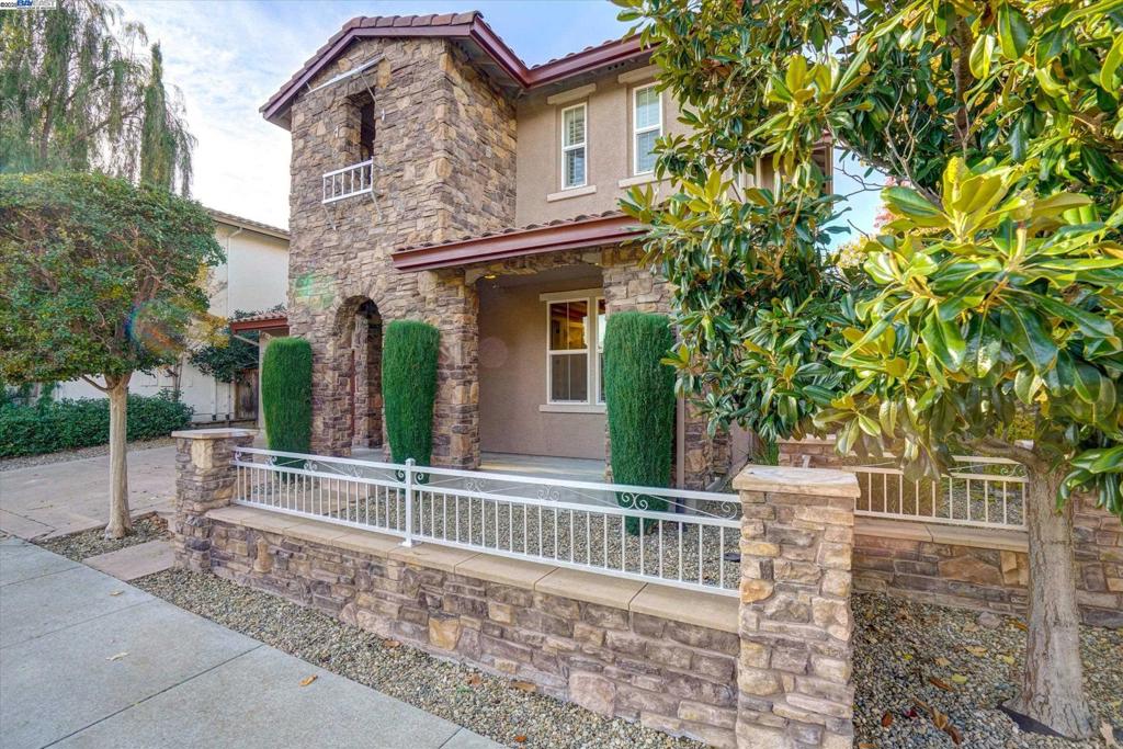 WINDEMERE - Residential