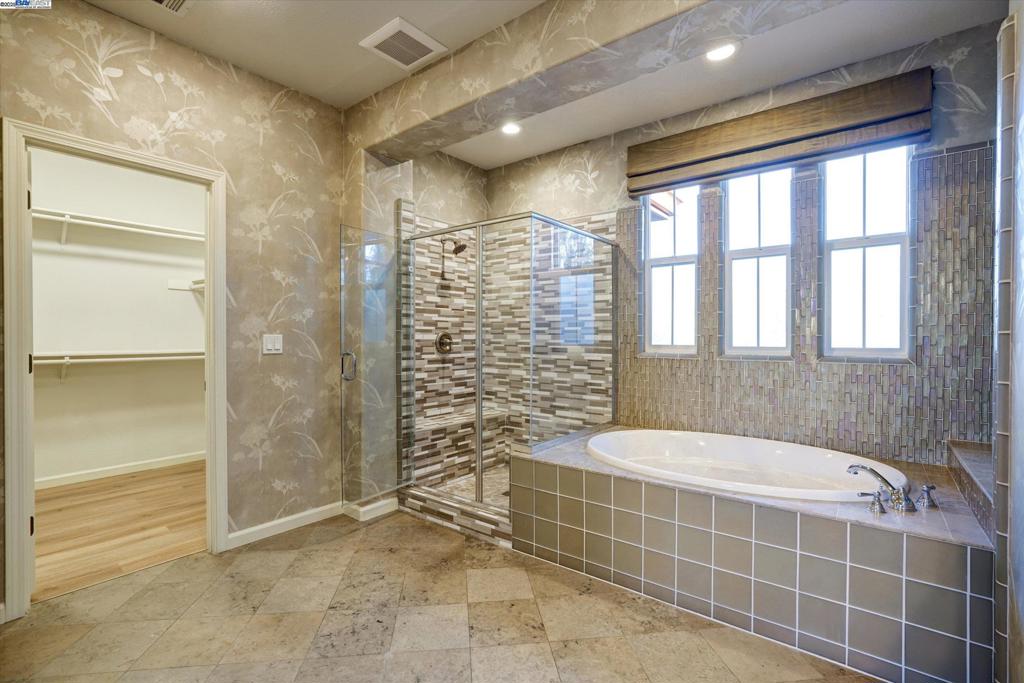 WINDEMERE - Residential