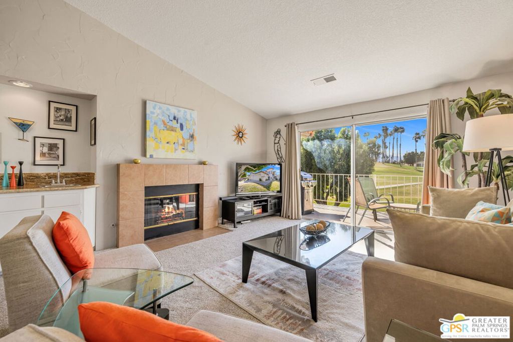 283 Vista Royale Circle