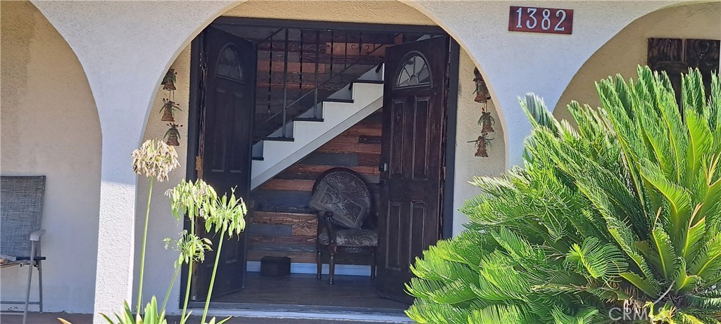 1382 Crawford Avenue